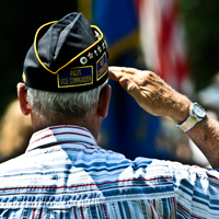 Saluting veteran