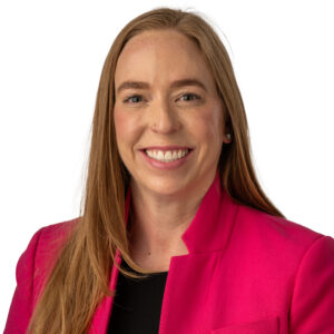 Sarah Dysart headshot