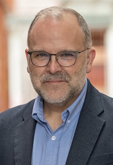 Headshot of Don Peurach